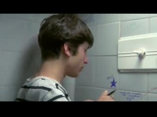 immature love / amor crudo (2008)