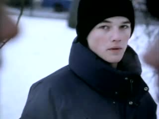 the kiss that melted the snow / kysset som fikk snoen til a smelte (1997)